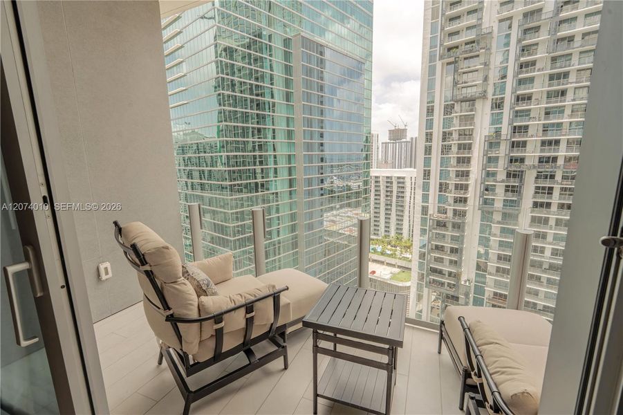 Condo located in Miami, FL showcasing its design and architecture (Image 20). Condo located in Miami, FL showcasing its design and architecture (Image 20).