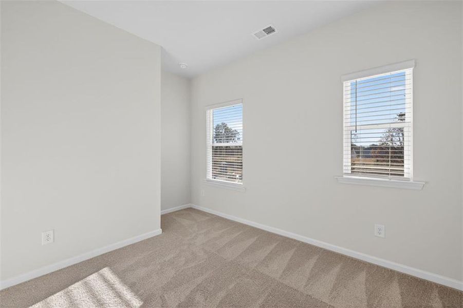 Spacious, unfurnished interior of a new home in Franklin Manor, Lawrenceville (Image 43).