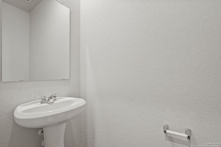 Image 16 of a home in Melissa Ranch.