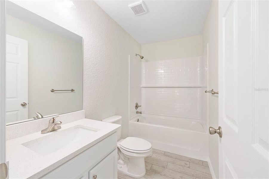 Furnished interior view inside a new home in , Ocala (Image 9).