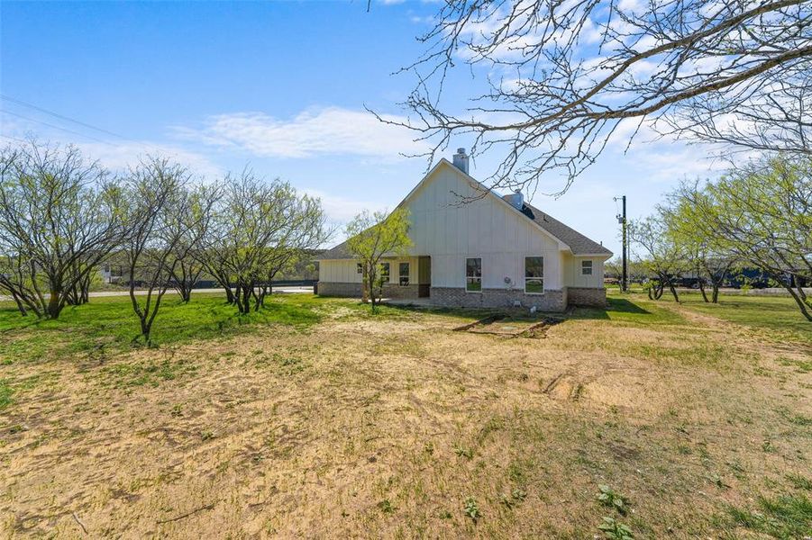 Exterior details and patio area of a home in , Fort Worth (Image 4).