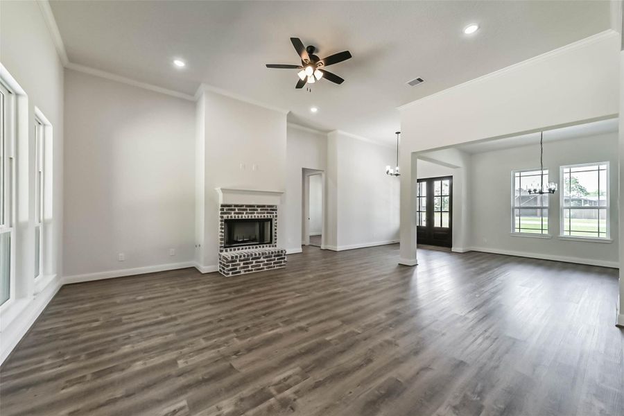 Spacious, unfurnished interior of a new home in , Baytown (Image 44).