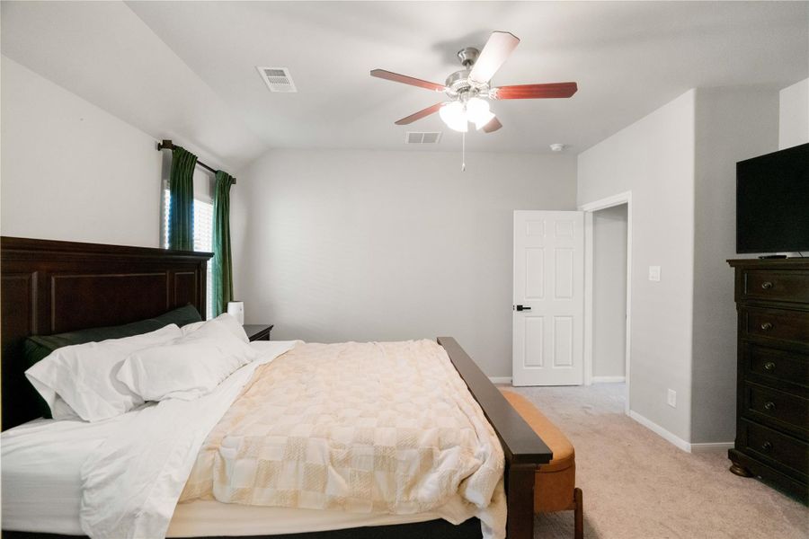 Furnished interior view inside a new home in , Conroe (Image 12). Furnished interior view inside a new home in , Conroe (Image 12).