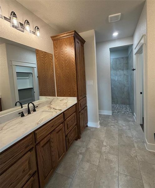Image 21 of a home in .