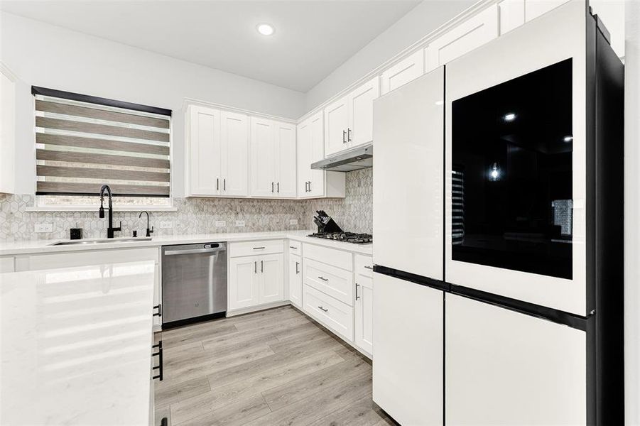 Furnished interior view inside a new home in , Northlake (Image 11).
