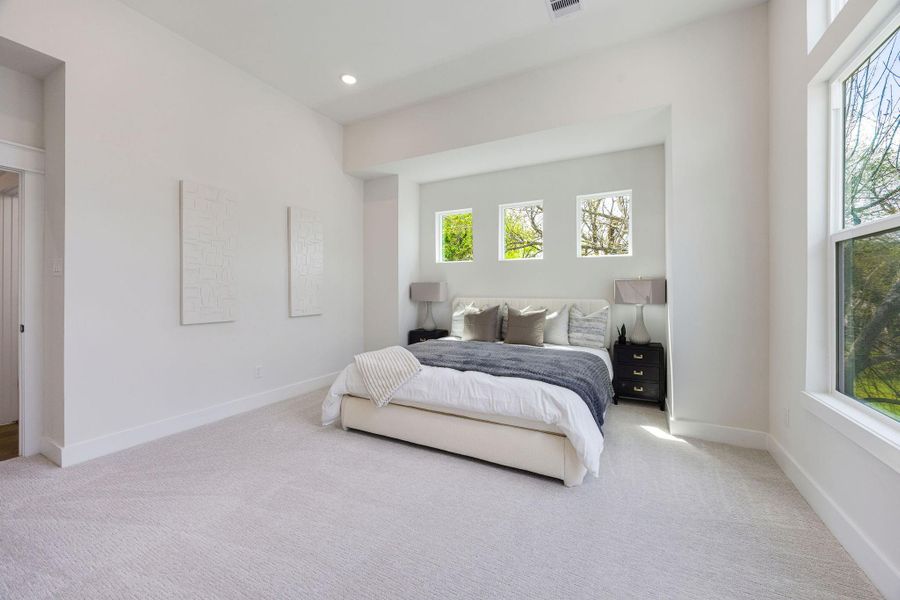 Furnished interior view inside a new home in Montridge, Houston (Image 8).
