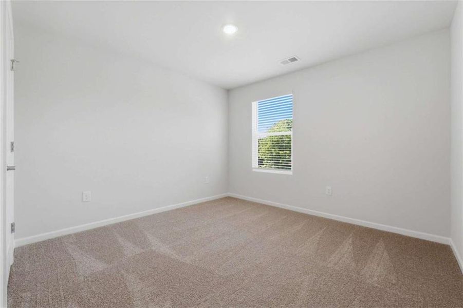 Spacious, unfurnished interior of a new home in Parkway James, Snellville (Image 19).