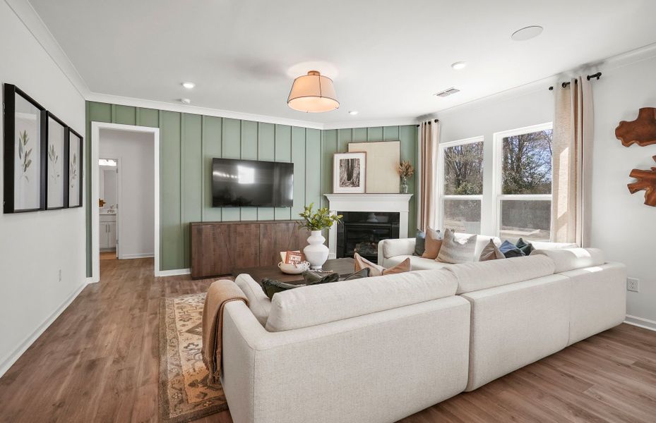 Representative furnished interior of a home built from the Marshall by Pulte Homes in The Retreat at Carolina Ridge, Harrisburg (Image 27).