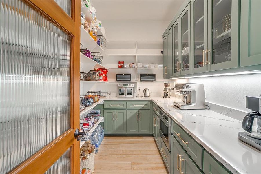 Furnished interior view inside a new home in , Aledo (Image 25).