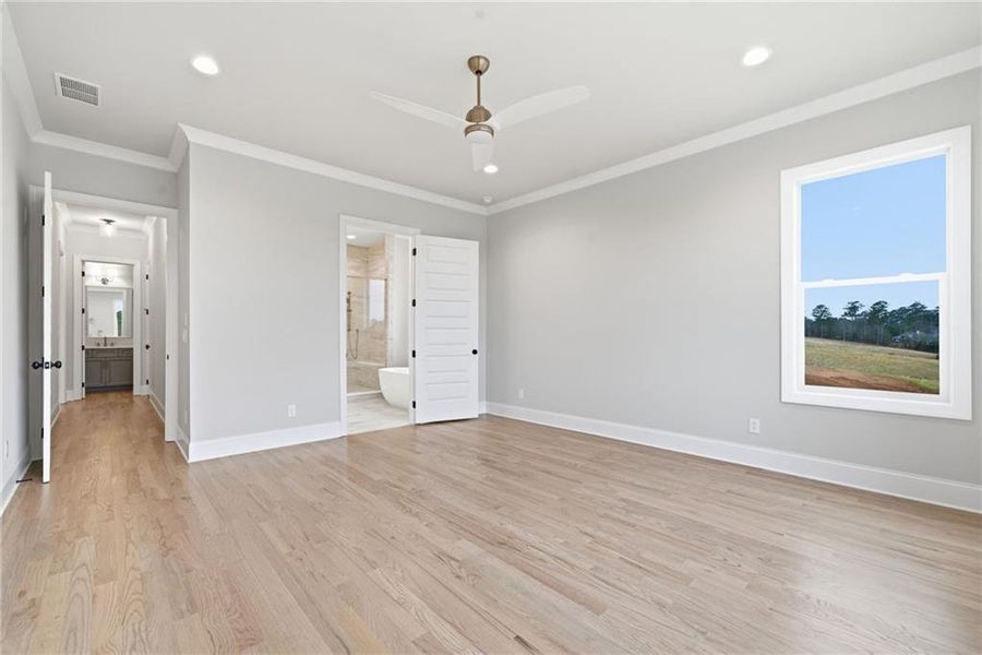 Spacious, unfurnished interior of a new home in , Gainesville (Image 51).