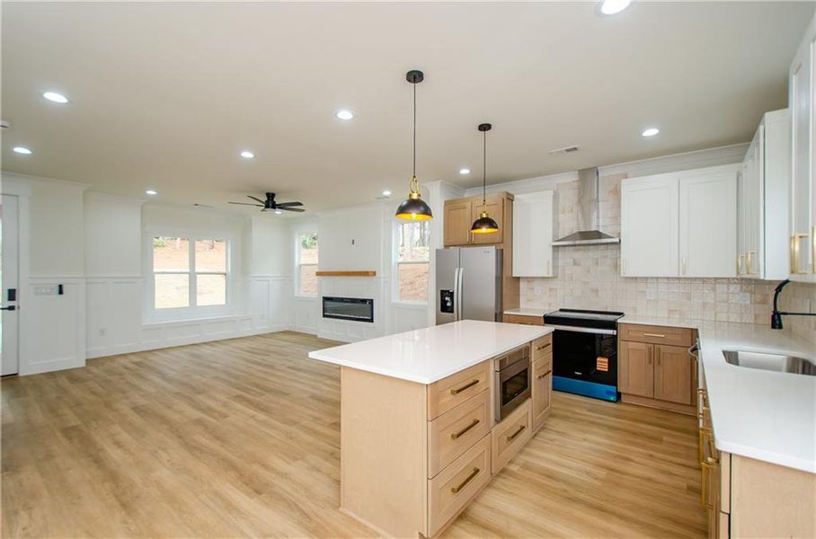 Furnished interior view inside a new home in , Gainesville (Image 12).