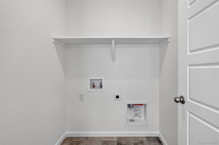 2065 Barnwood Drive ~ Ready Now 2065 Barnwood Drive ~ Ready Now