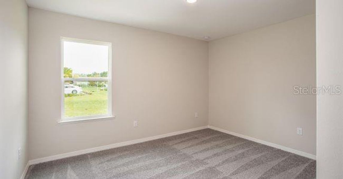 Spacious, unfurnished interior of a new home in , Ocala (Image 14).
