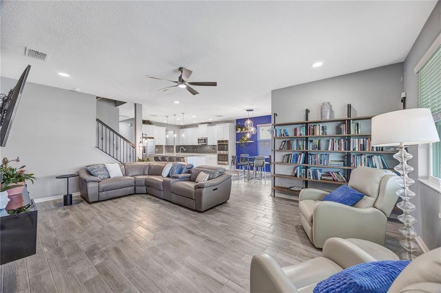 Furnished interior view inside a new home in , Wesley Chapel (Image 53).