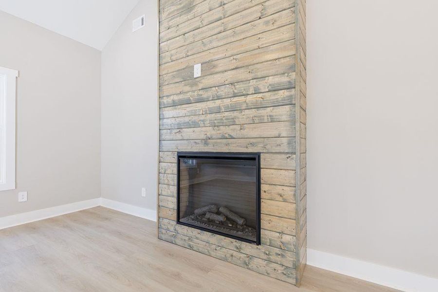 Close-up of interior finishes inside a home in , Carrollton (Image 21).