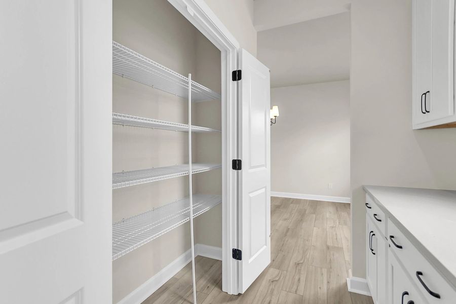 Similar Jefferson floorplan with Harmony Collection. Features and finishes vary.