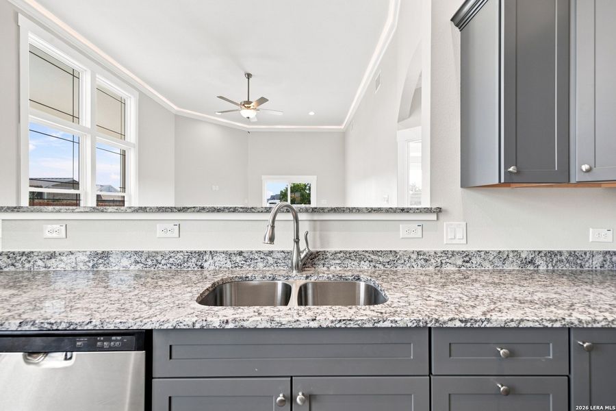 Close-up of interior finishes inside a home in Las Palomas Country Club Estates, La Vernia (Image 21).