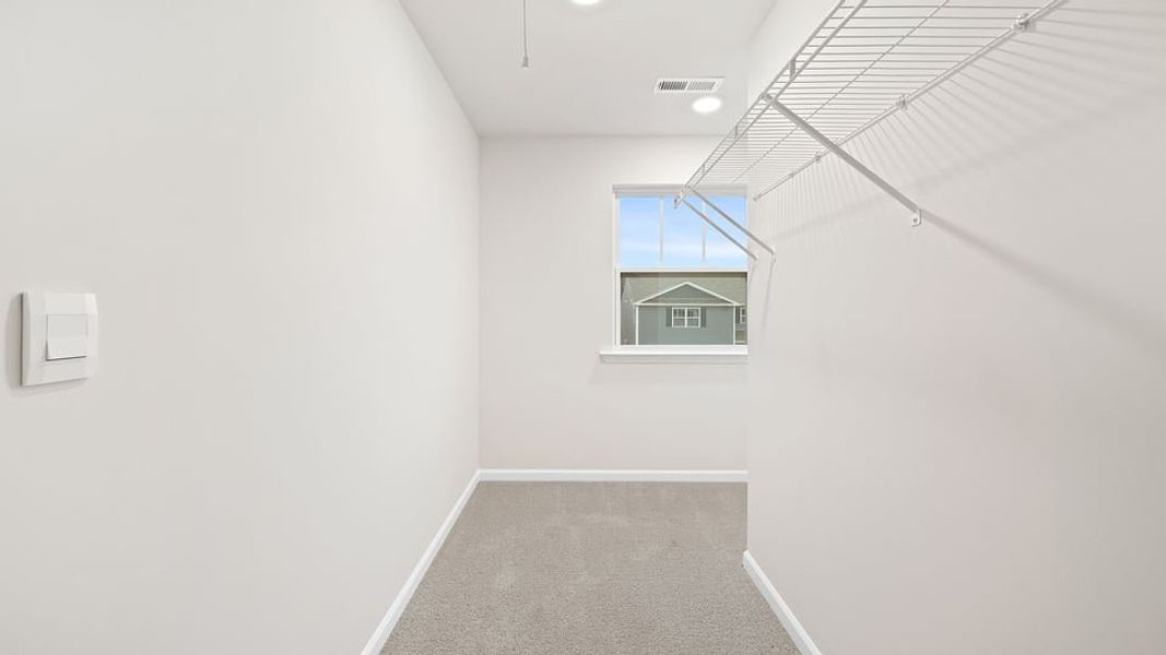 Spacious, unfurnished interior of a new home in Seneca Falls, Seneca (Image 29).