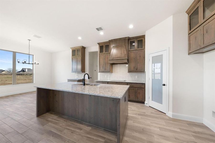Furnished interior view inside a new home in , Waxahachie (Image 8).