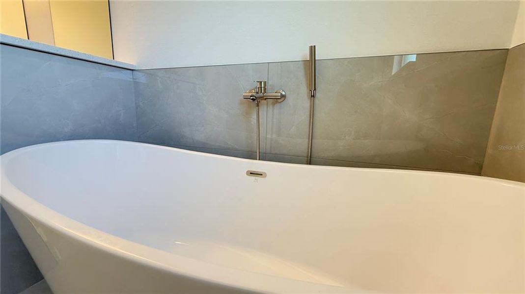 Close-up of interior finishes inside a home in , North Port (Image 11). Close-up of interior finishes inside a home in , North Port (Image 11).