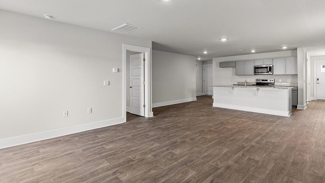 Spacious, unfurnished interior of a new home in Cedar Hill Landing, Navassa (Image 19).