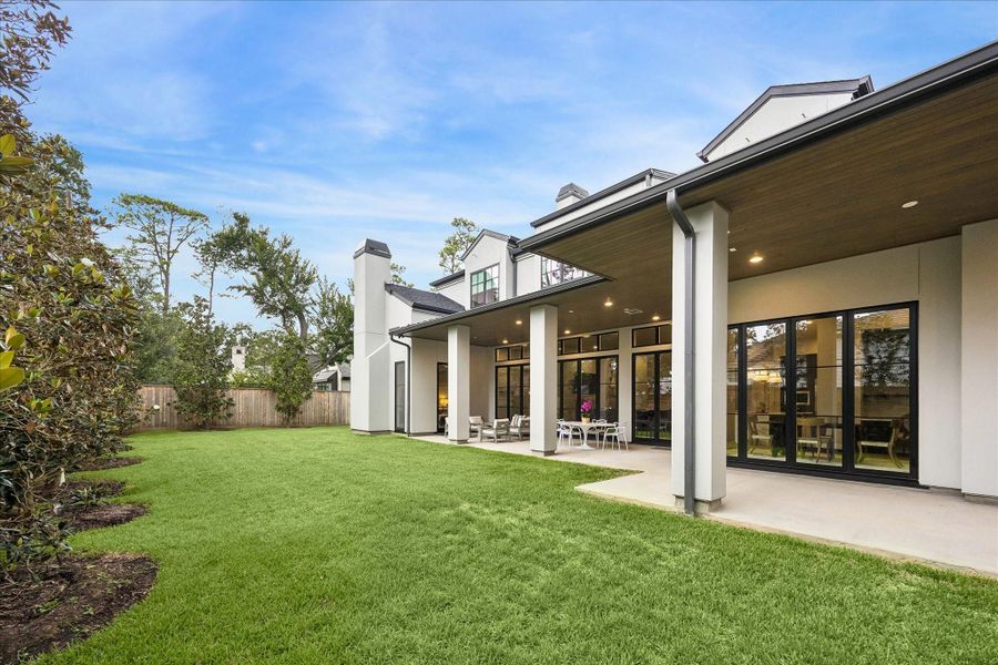 Exterior details and patio area of a home in , Houston (Image 24).