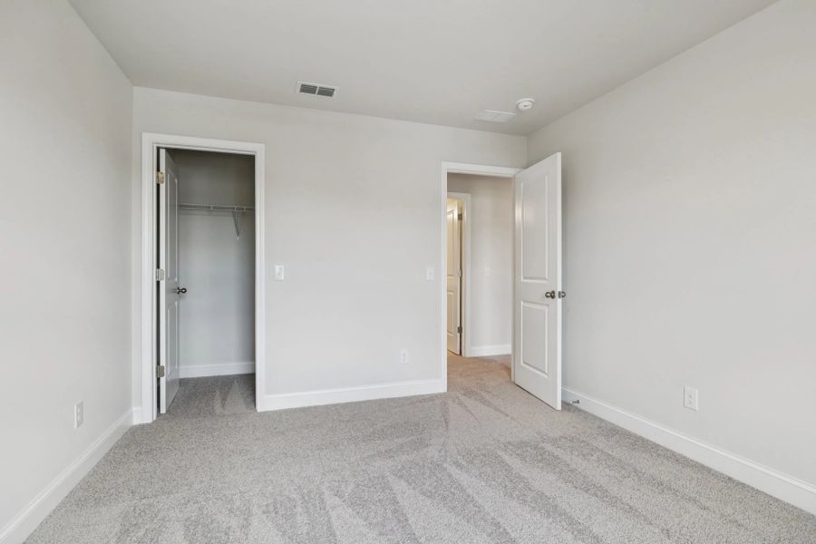 Spacious, unfurnished interior of a new home in Cades Bluff, Lebanon (Image 39).