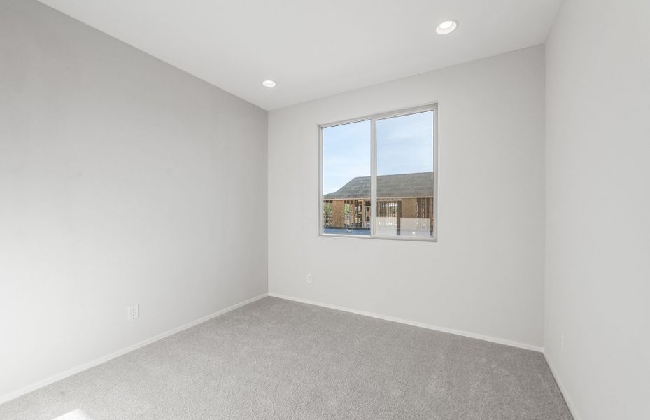 Spacious, unfurnished interior of a new home in Sun City Festival, Buckeye (Image 20).