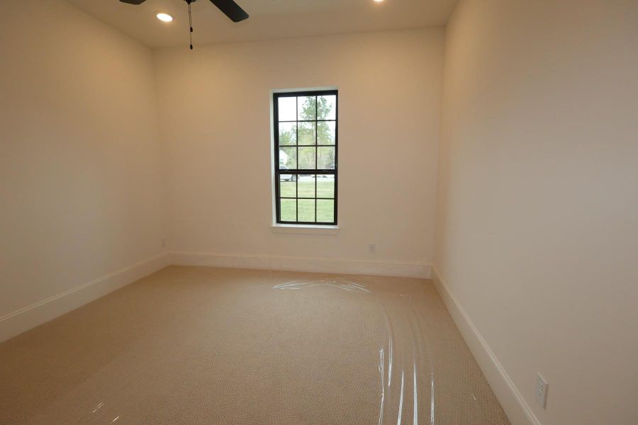 Image 34 of a home in .