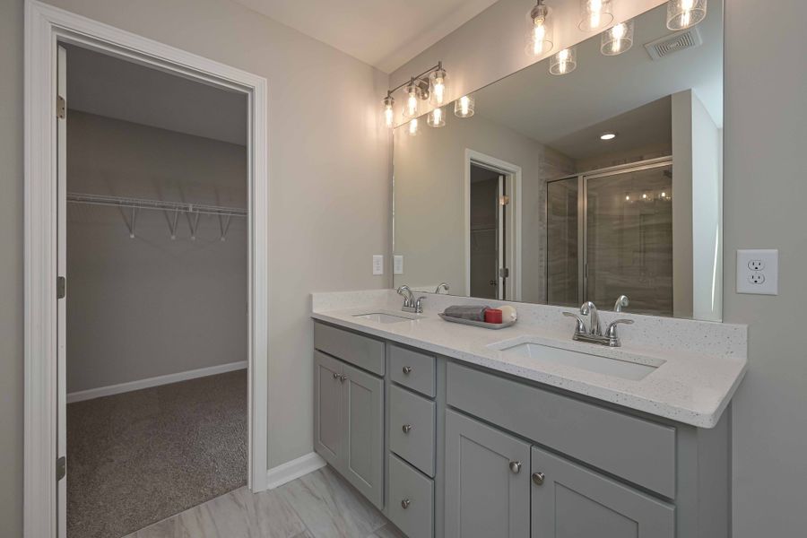 Furnished interior view inside a new home in Lake Shore, Temple (Image 30).