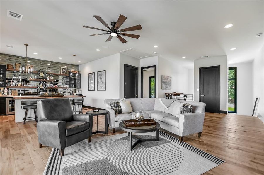 Furnished interior view inside a new home in , Horseshoe Bay (Image 15).