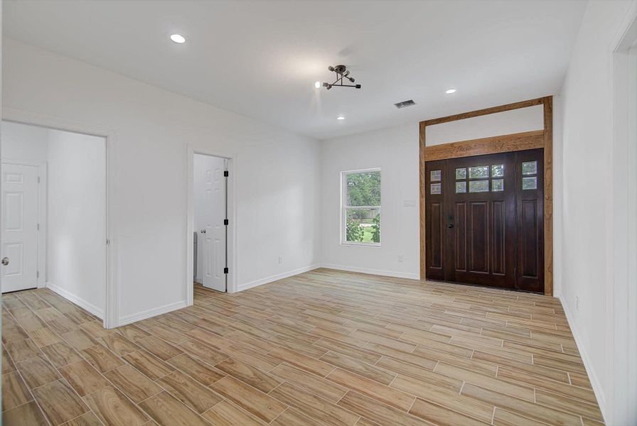 Spacious, unfurnished interior of a new home in , Dayton (Image 22). Spacious, unfurnished interior of a new home in , Dayton (Image 22).
