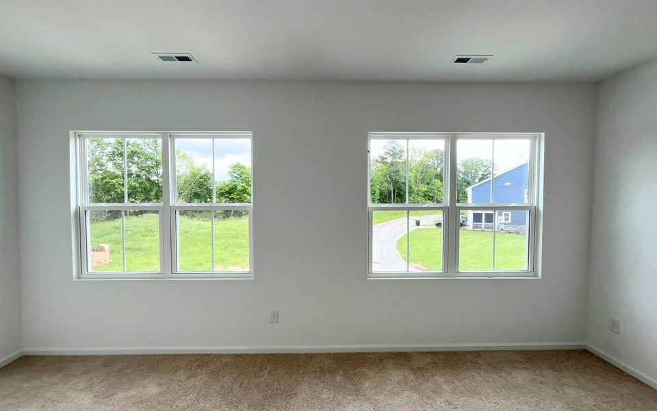 Spacious, unfurnished interior of a new home in Wendell Falls, Wendell (Image 12).