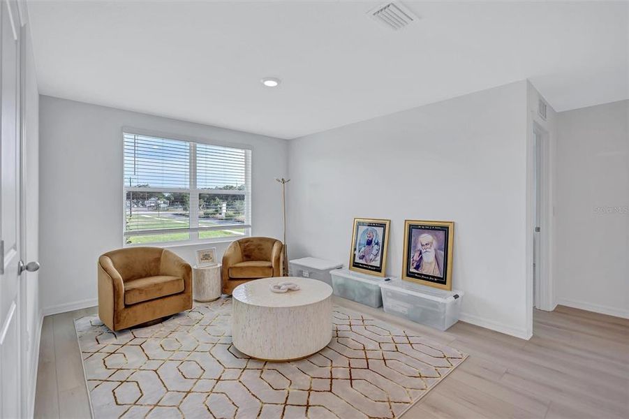 Furnished interior view inside a new home in , Tampa (Image 52).