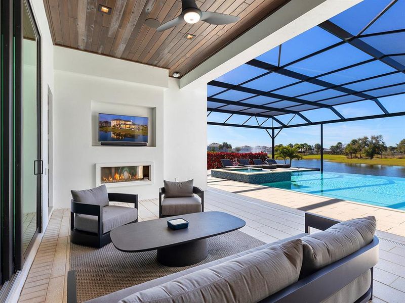 Exterior details and patio area of a home in , Lakewood Ranch (Image 27).