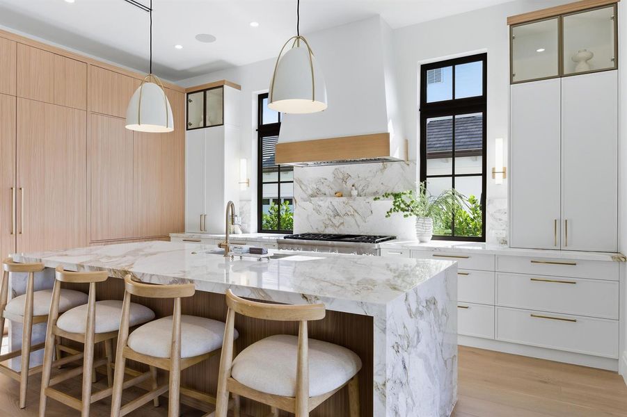 KITCHEN KITCHEN