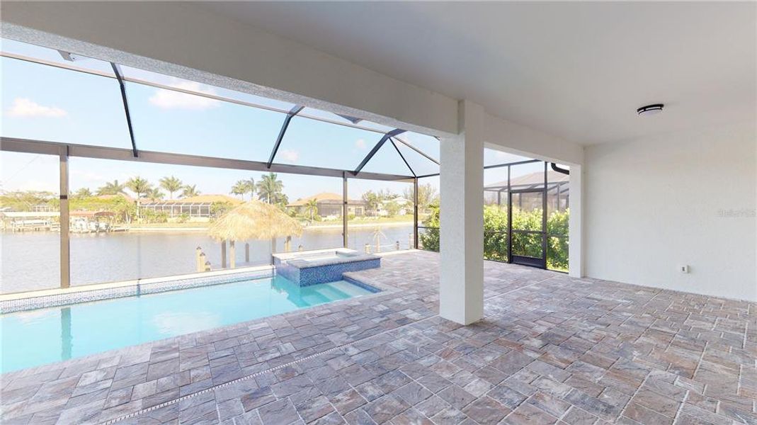 Exterior details and patio area of a home in , Port Charlotte (Image 3).