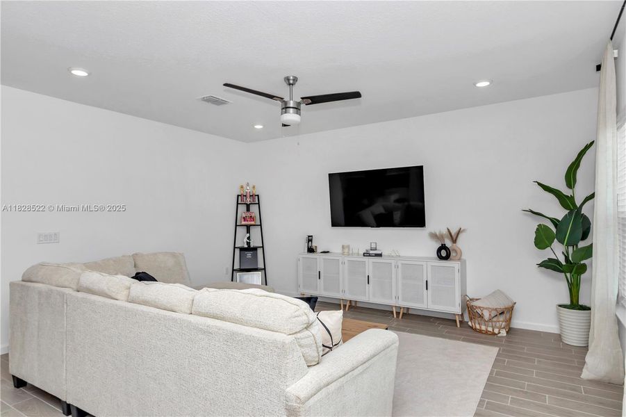 Furnished interior view inside a new home in Country Lane Estates, Williston (Image 12). Furnished interior view inside a new home in Country Lane Estates, Williston (Image 12).