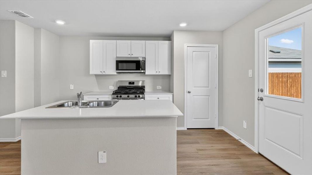 Furnished interior view inside a new home in Hickory Grove, Denton (Image 7).