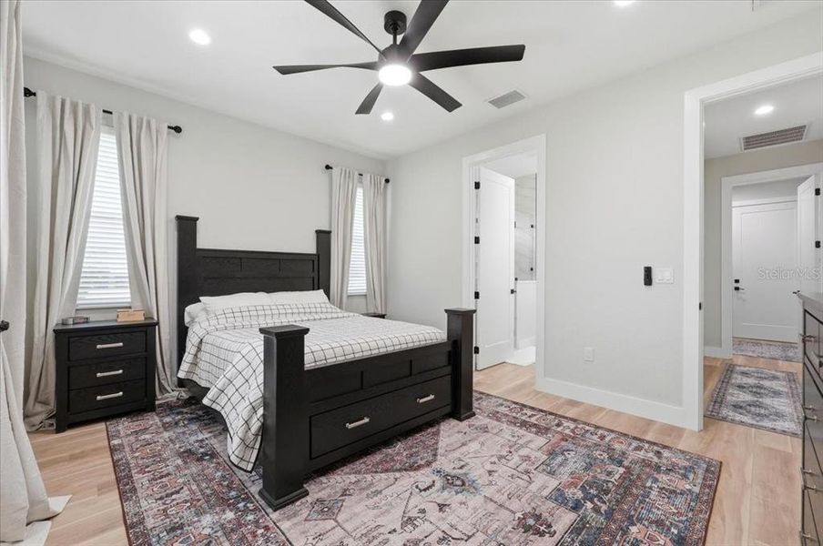 Furnished interior view inside a new home in , Sebring (Image 19).