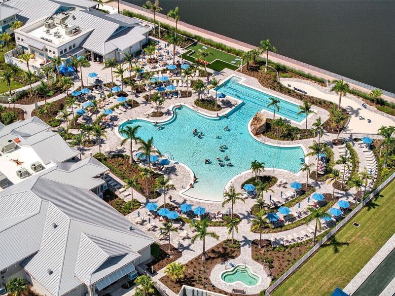 Community amenities in , Englewood (Image 59).