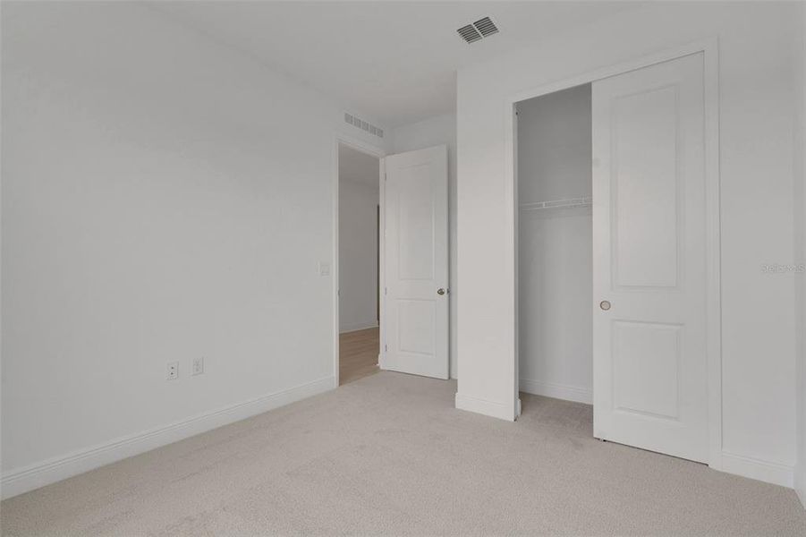 Spacious, unfurnished interior of a new home in Reserve at Hammock Oaks, Lady Lake (Image 27). Spacious, unfurnished interior of a new home in Reserve at Hammock Oaks, Lady Lake (Image 27).