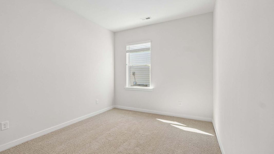Spacious, unfurnished interior of a new home in Zion Springs, Hickory (Image 20).
