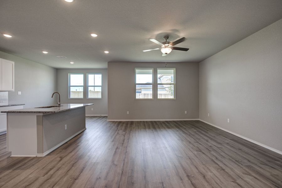 Representative unfurnished interior of a home built from the The Asheville I by Davidson Homes LLC in Bricewood, San Antonio (Image 14).