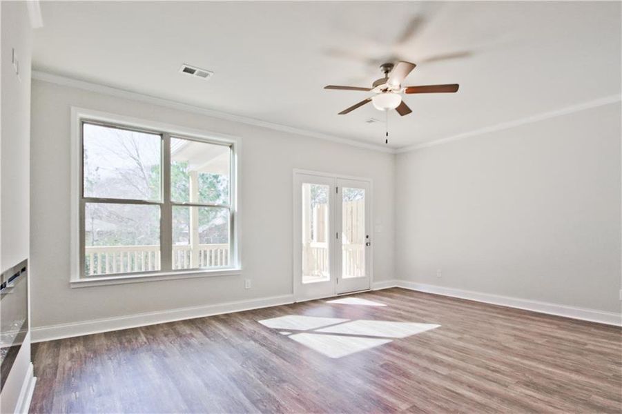 Spacious, unfurnished interior of a new home in Towns at Enclave, Lawrenceville (Image 15).