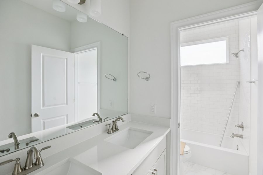 34 web or mls San Saba Dr S2412 034