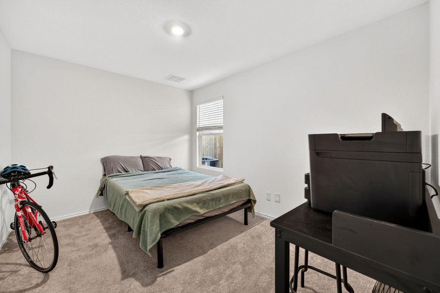 Furnished interior view inside a new home in Elm Creek, Elgin (Image 19).