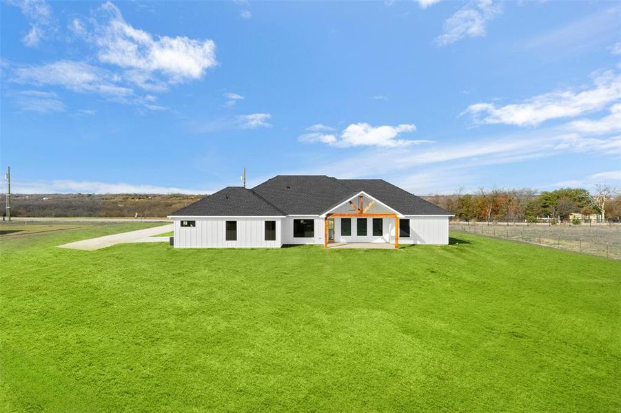 Exterior details and patio area of a home in , Palmer (Image 22).