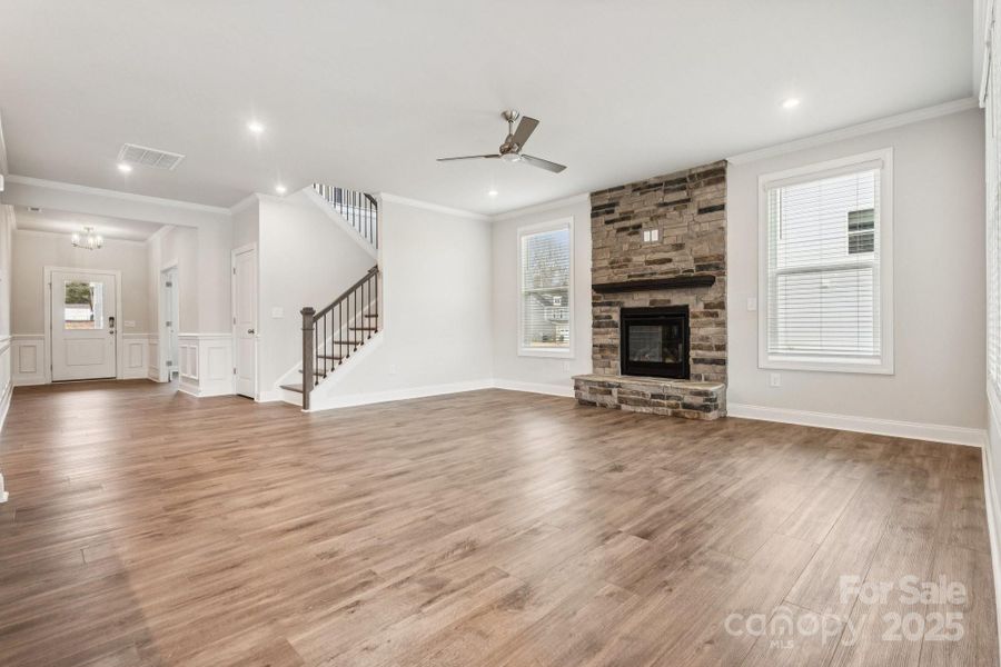 Spacious, unfurnished interior of a new home in Glenhurst, Matthews (Image 14).