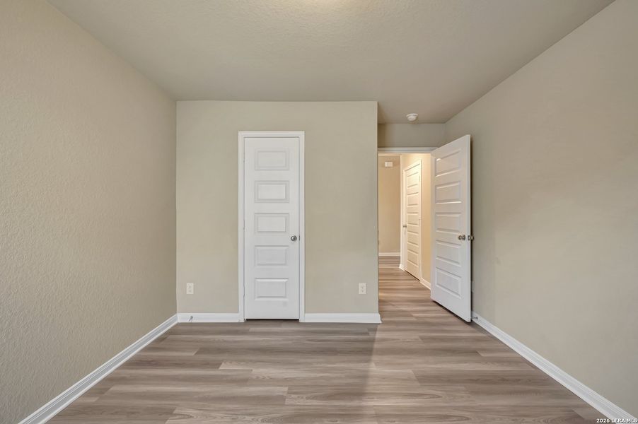 Spacious, unfurnished interior of a new home in Paloma Park, Converse (Image 48).